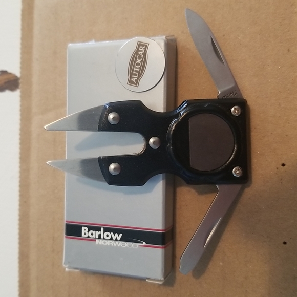 Golf Divot Multi Tool Ball Marker - Picture 2 of 2